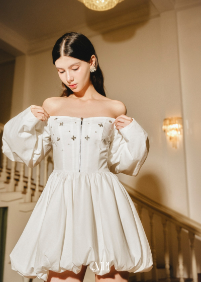 Anthea Dress - Đầm Kate Trắng Bẹt Vai Đính Đá